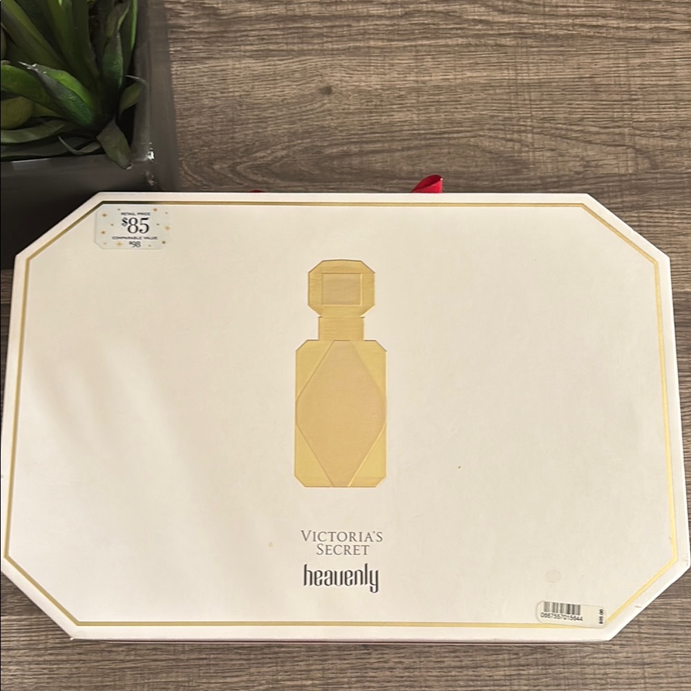 Victoria's Secret Heavenly Perfume Set in Gold and Cream